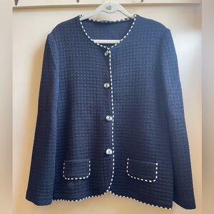 Classic Black and White Knit Blazer Italy